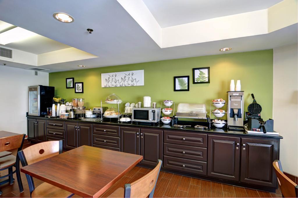 Sleep Inn & Suites Princeton I-77 Экстерьер фото
