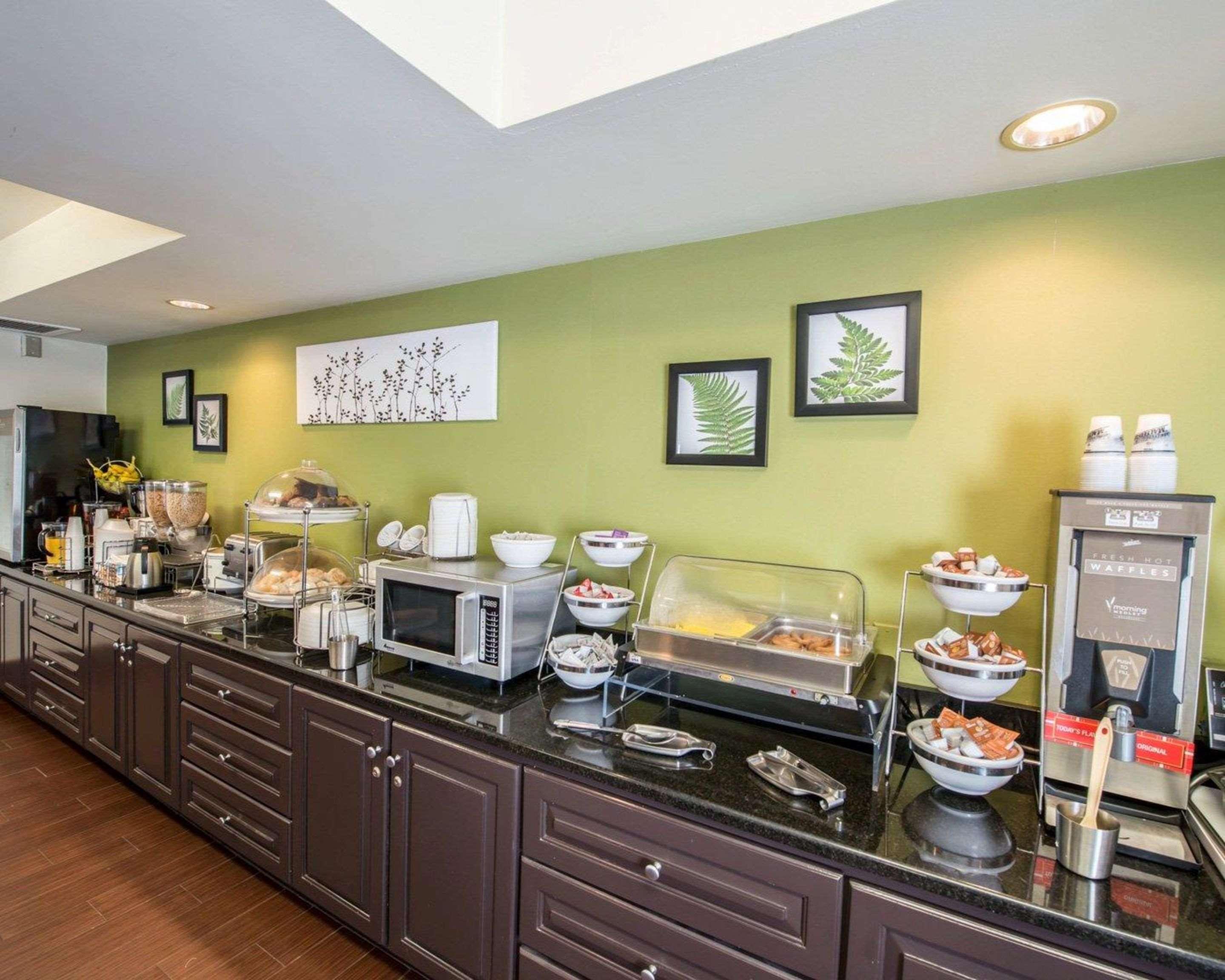 Sleep Inn & Suites Princeton I-77 Экстерьер фото